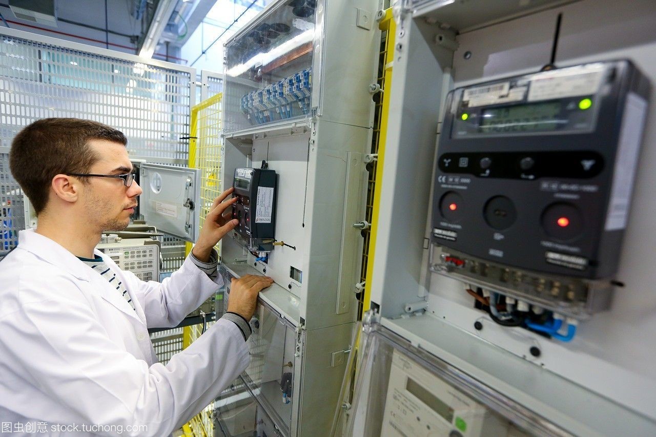 研究員。電器柜性能計數器。低壓微網絡。用于智能電網和智能電表的測試和證書服務。電力電子設備認證。技術服務行業。tecnaliaresearch&innovationbizkaiabasquecountry,西班牙。